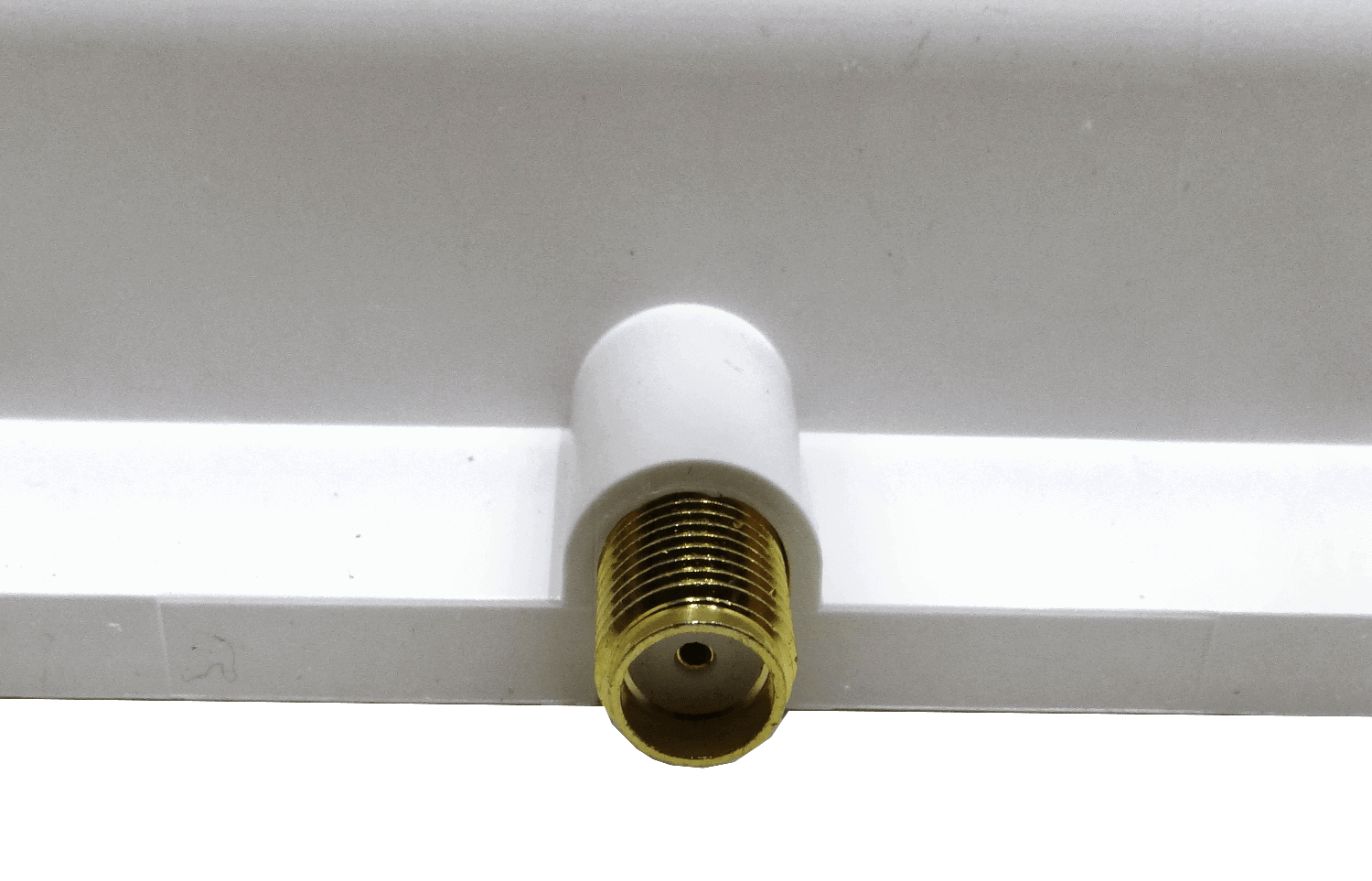 L-COM PANEL ANTENA 11DBI .SMA-H 5.8GHZ 1