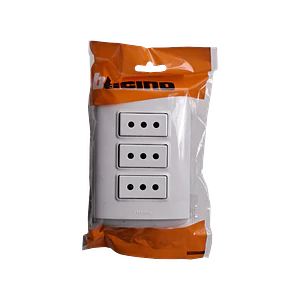 BTICINO MODUS 3-ENCHUFES-10A-NACIONAL CON BASE Y TAPA BLANCA ARMADO