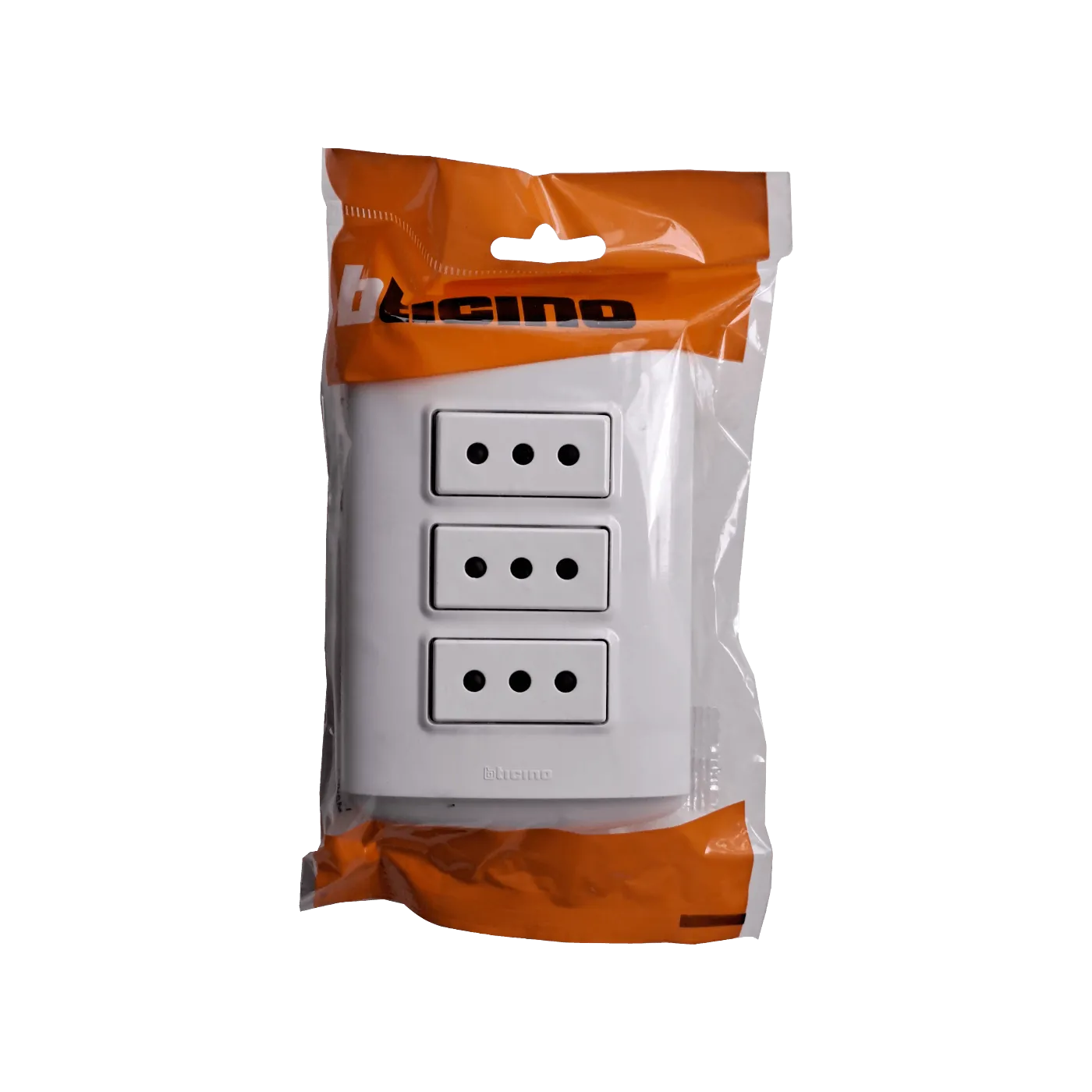 BTICINO MODUS 3-ENCHUFES-10A-NACIONAL CON BASE Y TAPA BLANCA ARMADO 1
