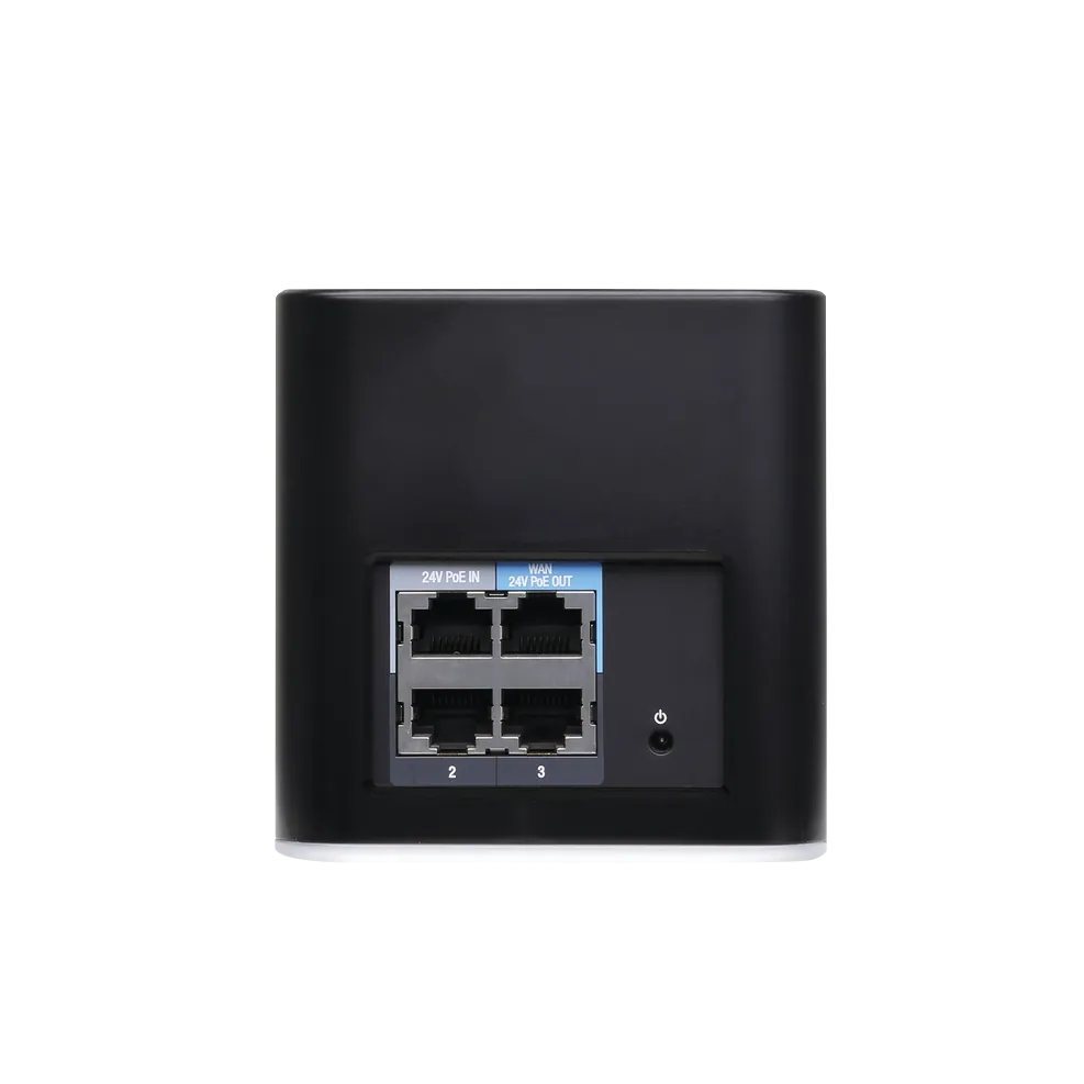 UBIQUITI inc24V 4dBi 5GHz-AC867 2,4GHz-N300 1-WAN 3-1000 Router airCub 1