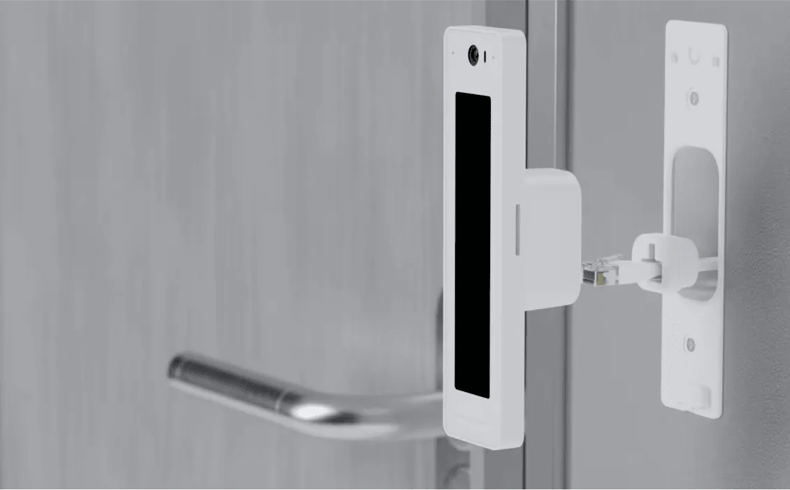 Timbre IP Ubiquiti UA-G2-PRO - Blanco, IP55, Lector NFC, CCTV, UniFi Access 5