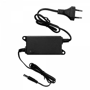 Fuente de Poder DAHUA F12-2B 12VDC 2A 24W Adaptador con Conector 5,5x2,1mm para CCTV