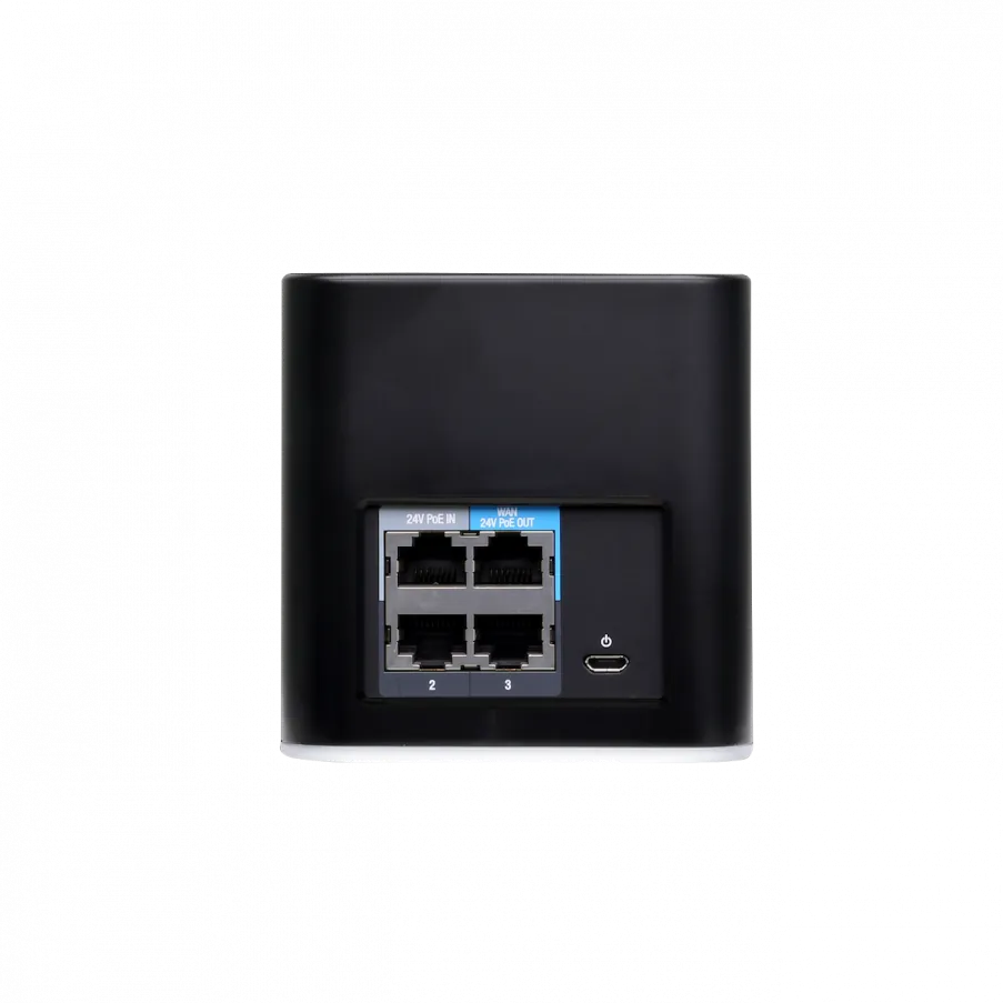 UBIQUITI 4dBi 2,4GHz-N300 1-WAN 3-100 Router req-PoE24V/5VUSB airCube 2