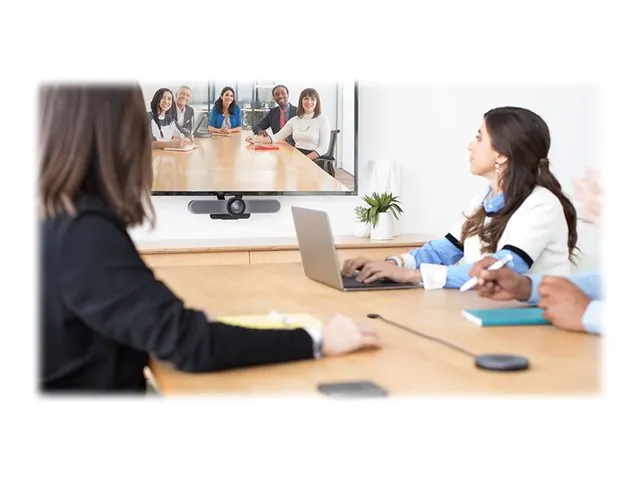 MeetUp Conference Camera - pan / tilt color 3840x2160 - audio - wireless - bluetooth  Logitech 7