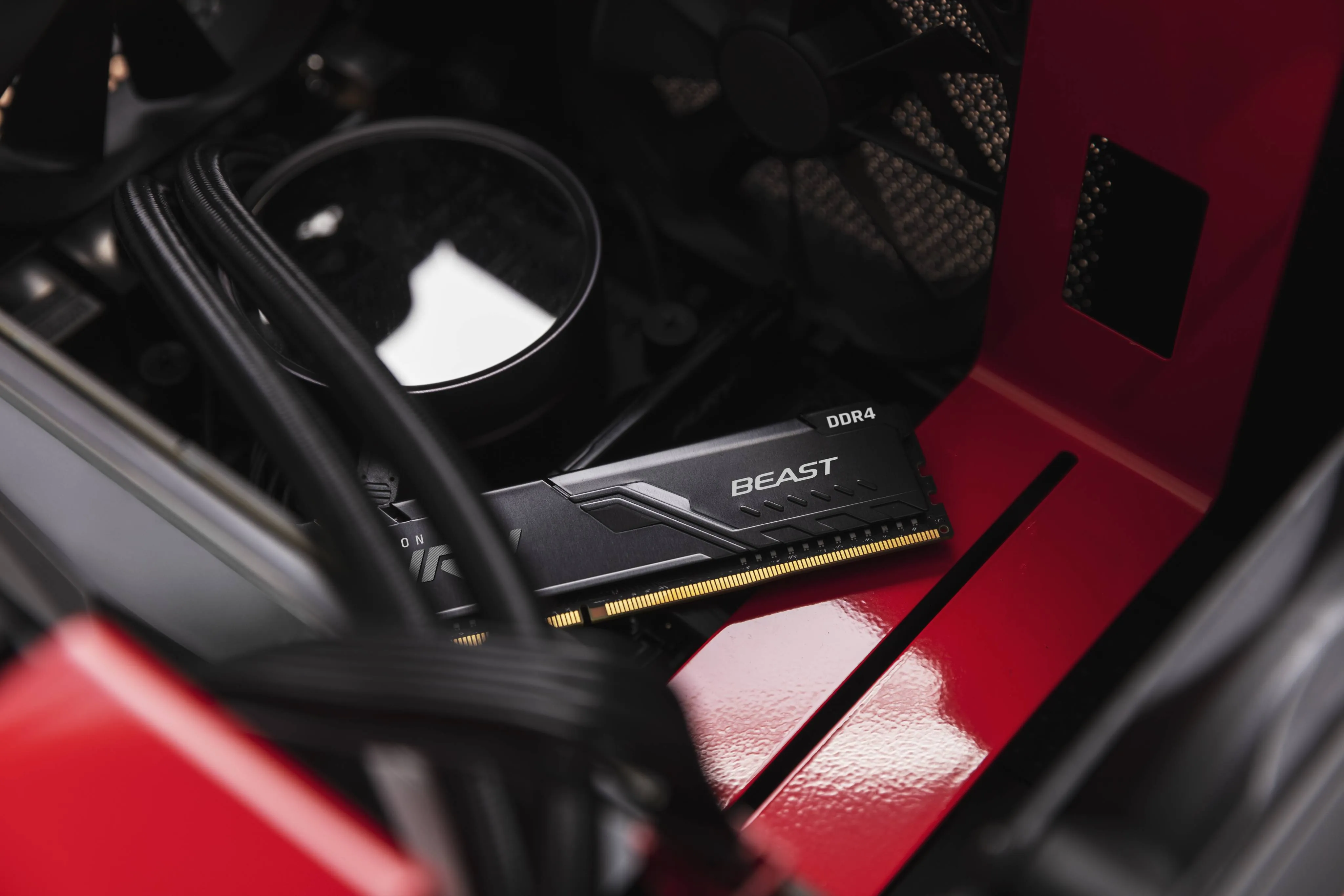 Memoria Ram DDR4 16GB 3600MT/s Kingston Fury Beast Black XMP, CL18, DIMM, 1.35V 11