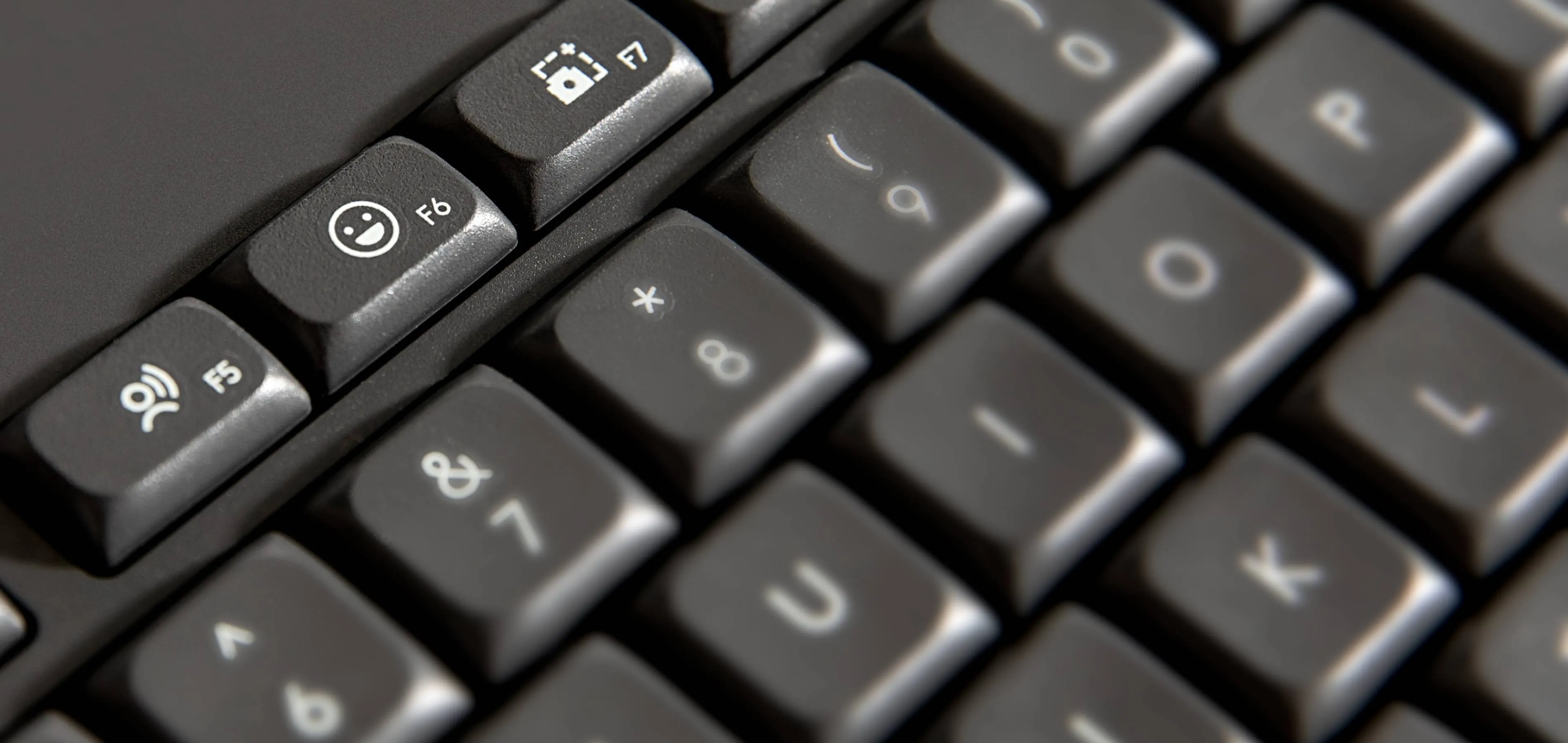Teclado Inalámbrico Logitech K650 en Español, Color Grafito 11