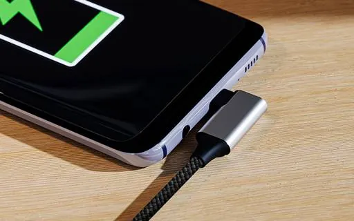 Cable USB-C 2.0 Macho a Macho con Conector en Forma de L Xtech XTC-531 - 3 Metros 4