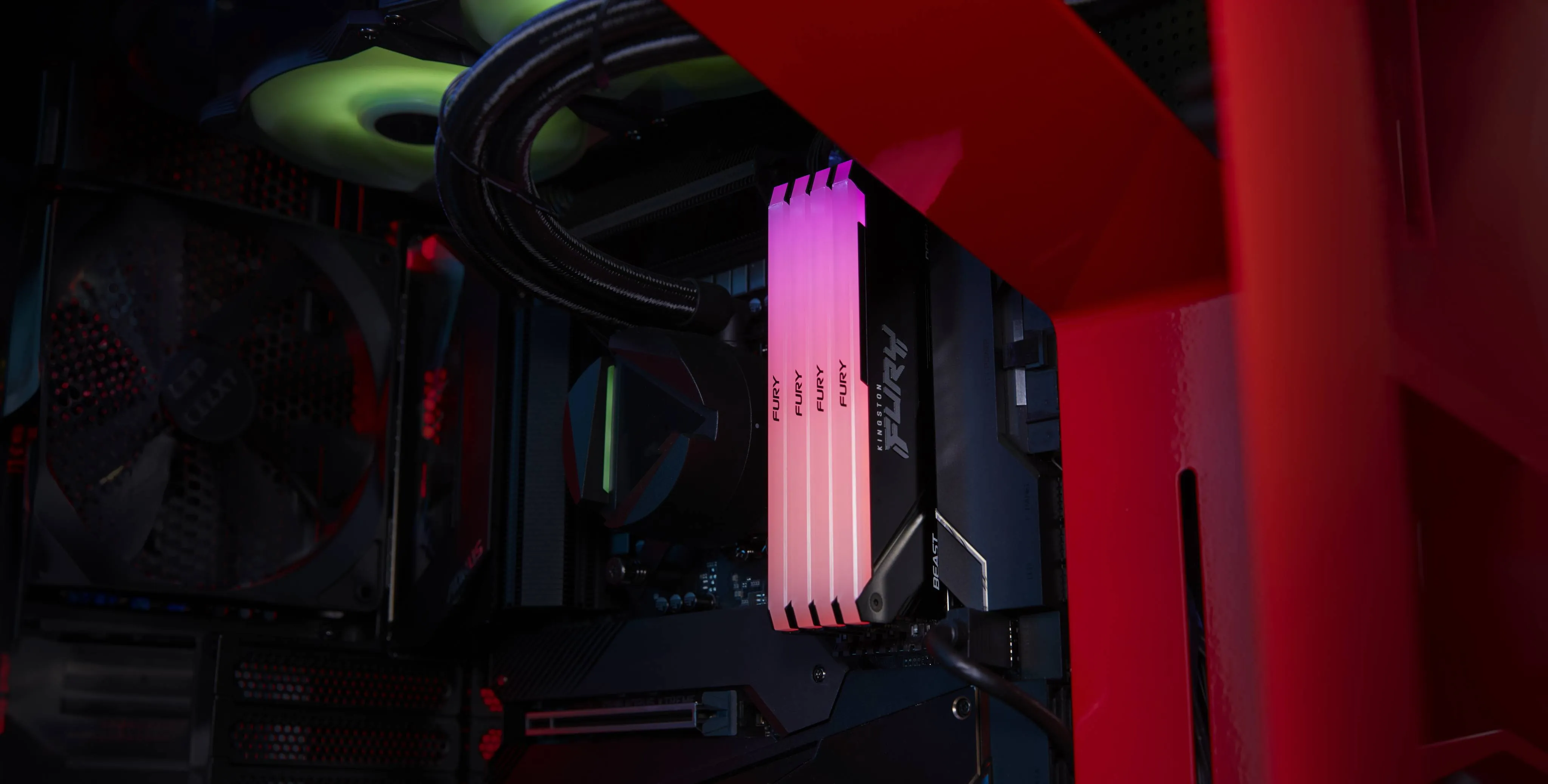 Memoria RAM DDR4 8GB 3600MT/s Kingston Fury Beast RGB, CL17, DIMM, 1.35V 7
