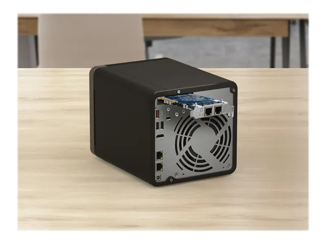 Qnap Nas 4 bay Torre 8GB Ram Intel Celeron 4 nucleos 25GBe 3