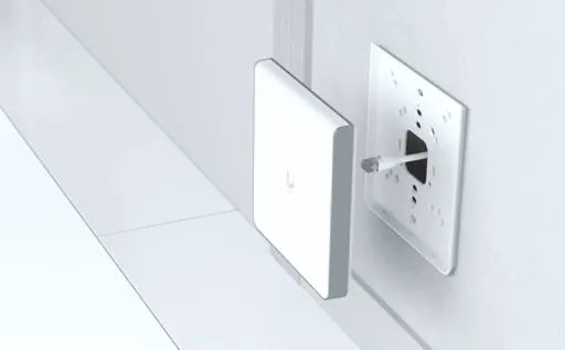 Punto de Acceso WiFi 6E, 4.8 Gbps, Montaje en Pared, Ubiquiti UniFi U6 Enterprise In-Wall 3