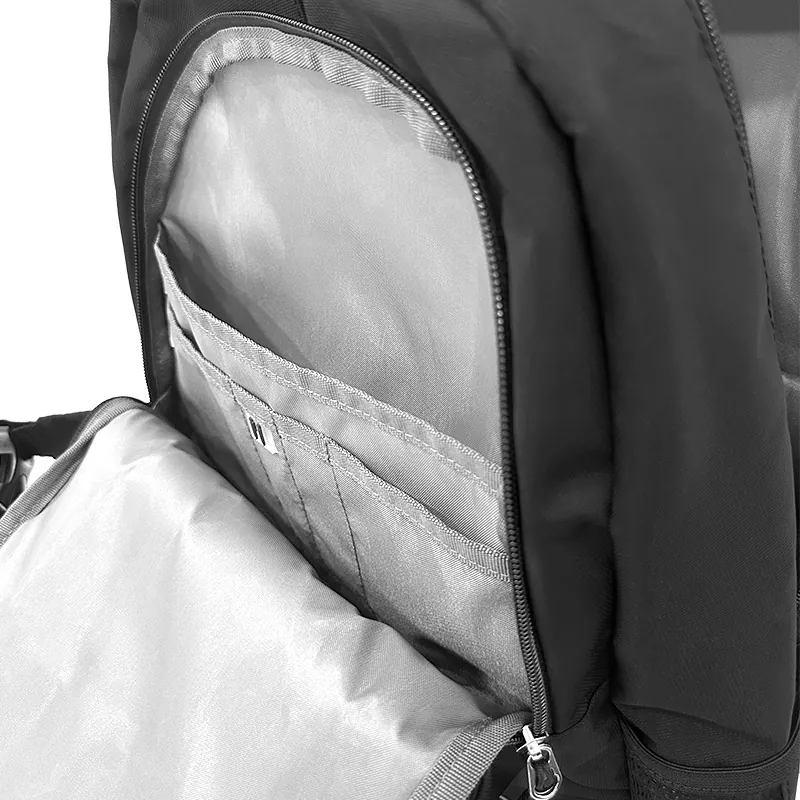 Mochila Klip Xtreme KNB-436GR para Notebook 15.6