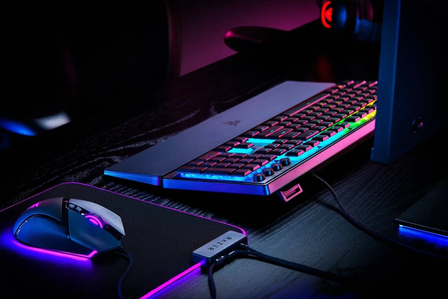 Teclado Gamer Razer Ornata V3 X, Membrana, Low Profile, Chroma RGB, Español 5