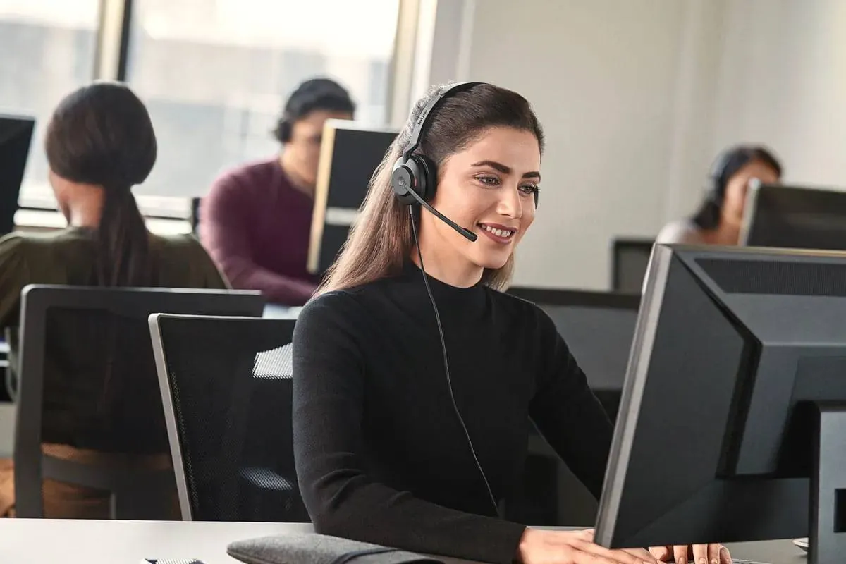 Auriculares Jabra Evolve2 30 SE USB-C MS Stereo - Cancelación de Ruido y Busylight 8