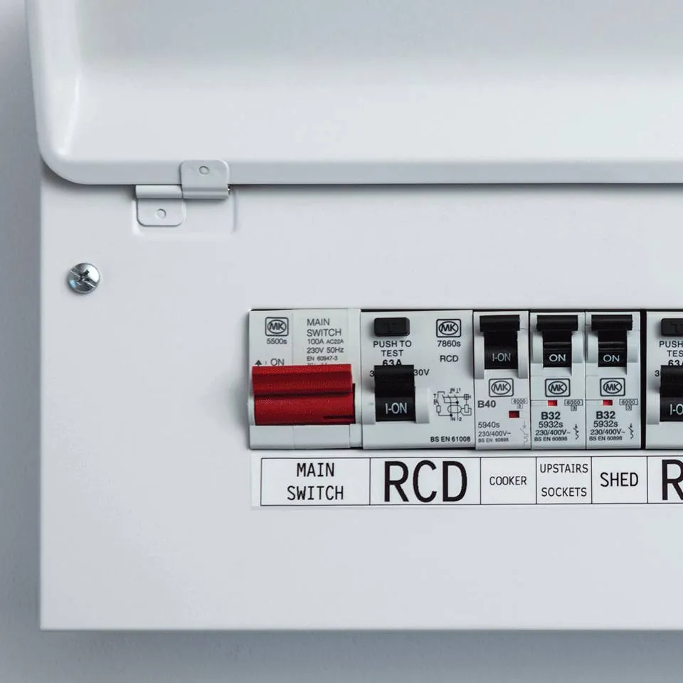 Rotuladora Portátil Industrial con Bluetooth y Maletín, Brother PT-E310BTVP 3