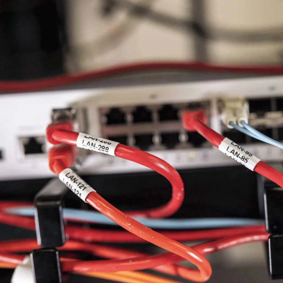 Rotuladora Portátil Industrial con Bluetooth y Maletín, Brother PT-E310BTVP 7