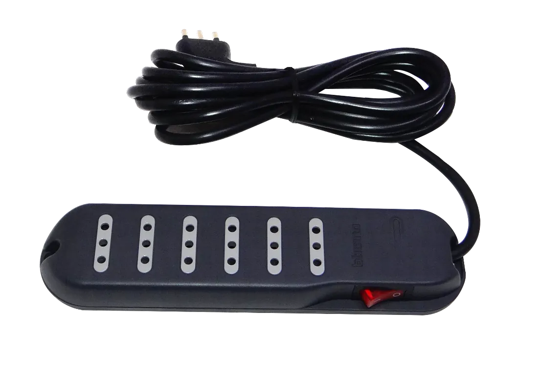 Zapatilla Bticino 3mt 6-enchufes Alargador Negro 10A Switch-piloto 4