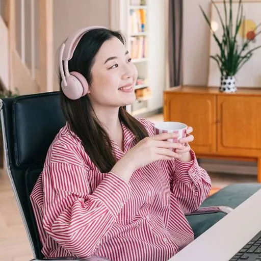 Audífonos Logitech Zone Wireless Bluetooth Rose con Diseño Elegante para Oficina y Trabajo Híbrido 14
