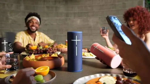 Parlante Bluetooth Ultimate Ears MEGABOOM 4 Portátil 360° Graves Potentes 20Hrs Batería, Azul 6