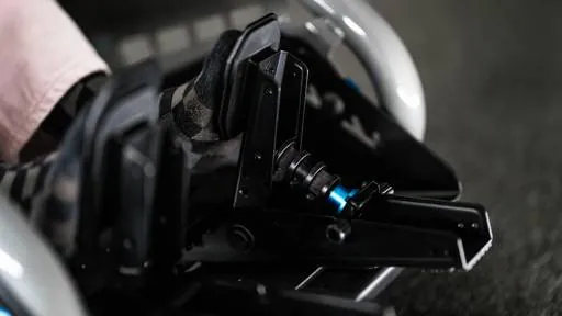 Pedales Logitech G RS para Sim Racing con Freno Load Cell 75 kg y Acelerador Hall Effect 4