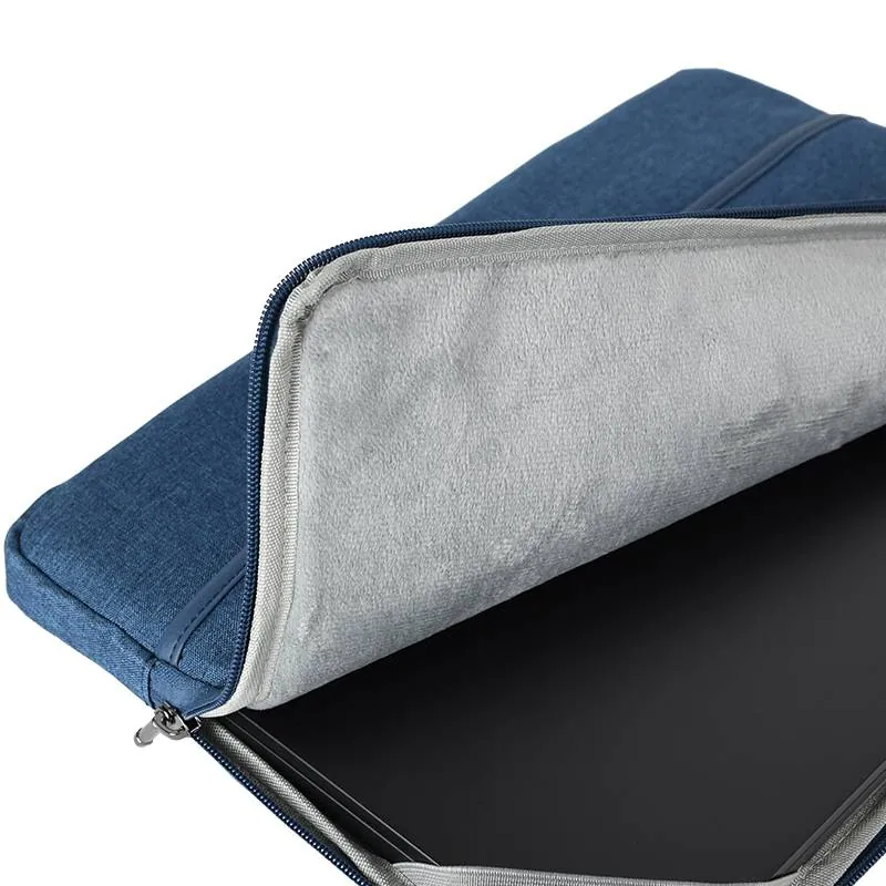 Funda Laptop Klip Xtreme Nova KNS-425BL 14 Pulgadas Compacta Ligera con Asa, Blue 3