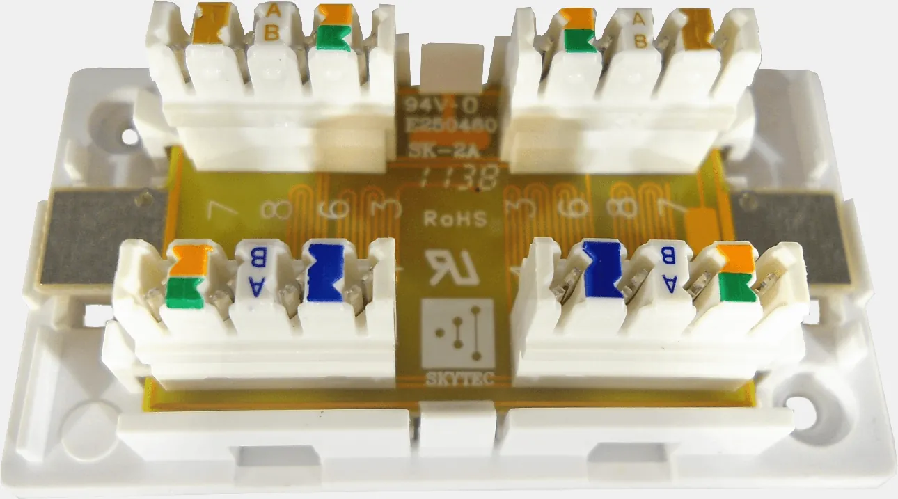 Copla Punchable LINKMADE Cat6 UTP para Conexiones en Redes Estructuradas 5