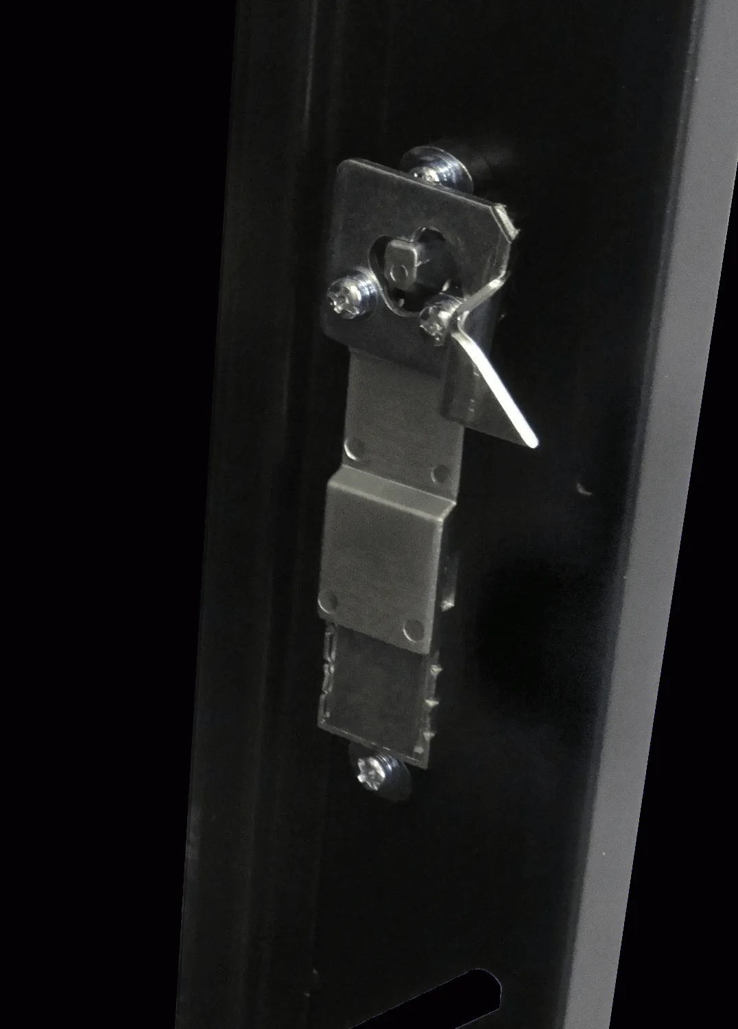Cerradura Pivote LINKMADE FRONTLOCK con 2 Llaves para Rack Piso RK42 5