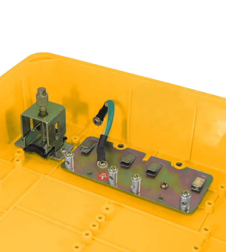 Caja Exterior Ventilada ALTELIX NP141105YV Amarilla 355x280x127mm IP55 NEMA3 PC+ABS 4