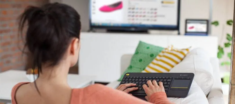 Teclado Wireless Touch Logitech K400 Plus Smart TV, Español 2