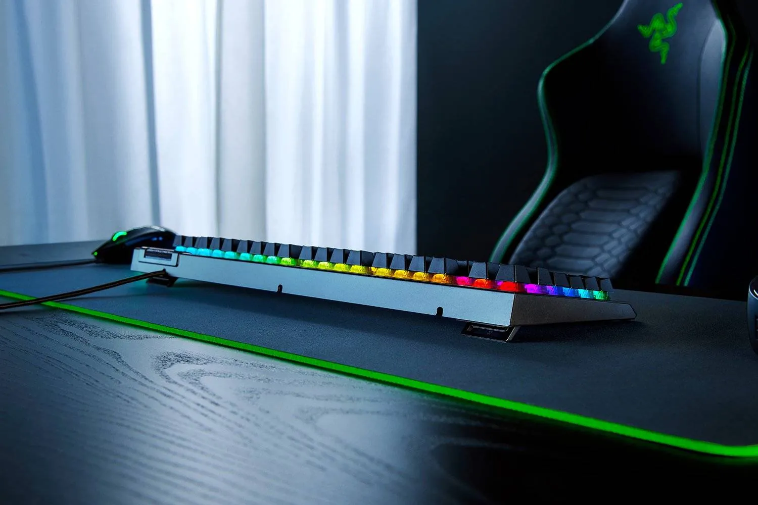 Teclado Gamer Razer BlackWidow V4 X, Mecánico, Español, Switch Yellow, RGB, Color 9