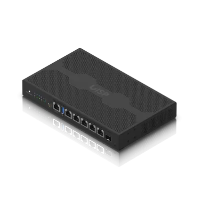 UBIQUITI 5-1000PoE24V 1-SFP USB Console-RJ45 Router inc24V Core-4x1GHz 1