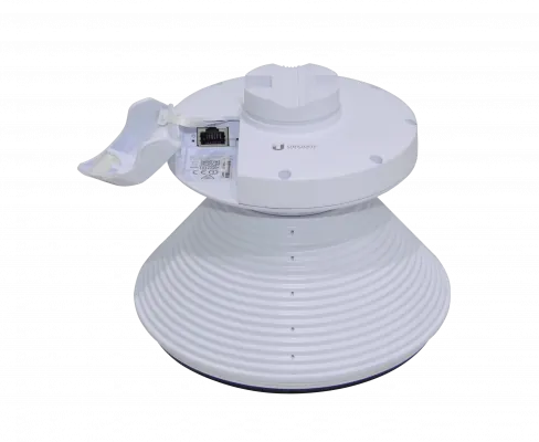 Ubiquiti IsoStation M5 IS-M5, Radio 5 GHz con Antena Horn 14 dBi 45° Intercambiable, PoE 24V - IS-M5 4