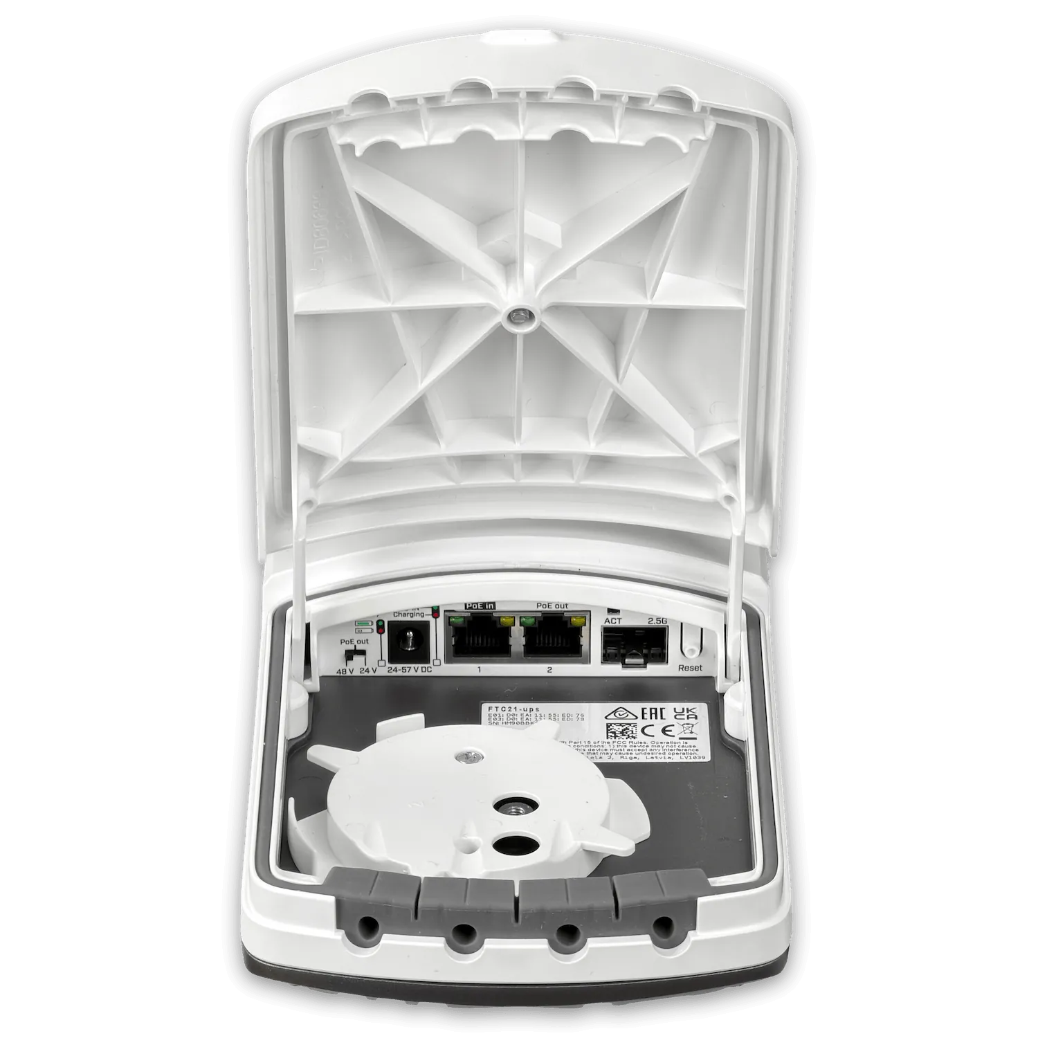 MIKROTIK UPS 2-1000 PoE-in/out SFP-2,5G Converter IP67 1