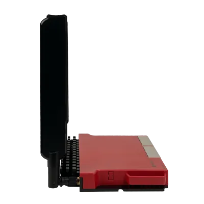 MIKROTIK 8-1000 1-SFP LCD USB L4 2,4GHz-1W-2x2 PoE L009UIGS-2HAXD-IN 4