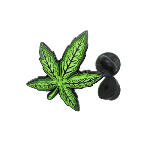 Hightrip Pin CannaLeaf
