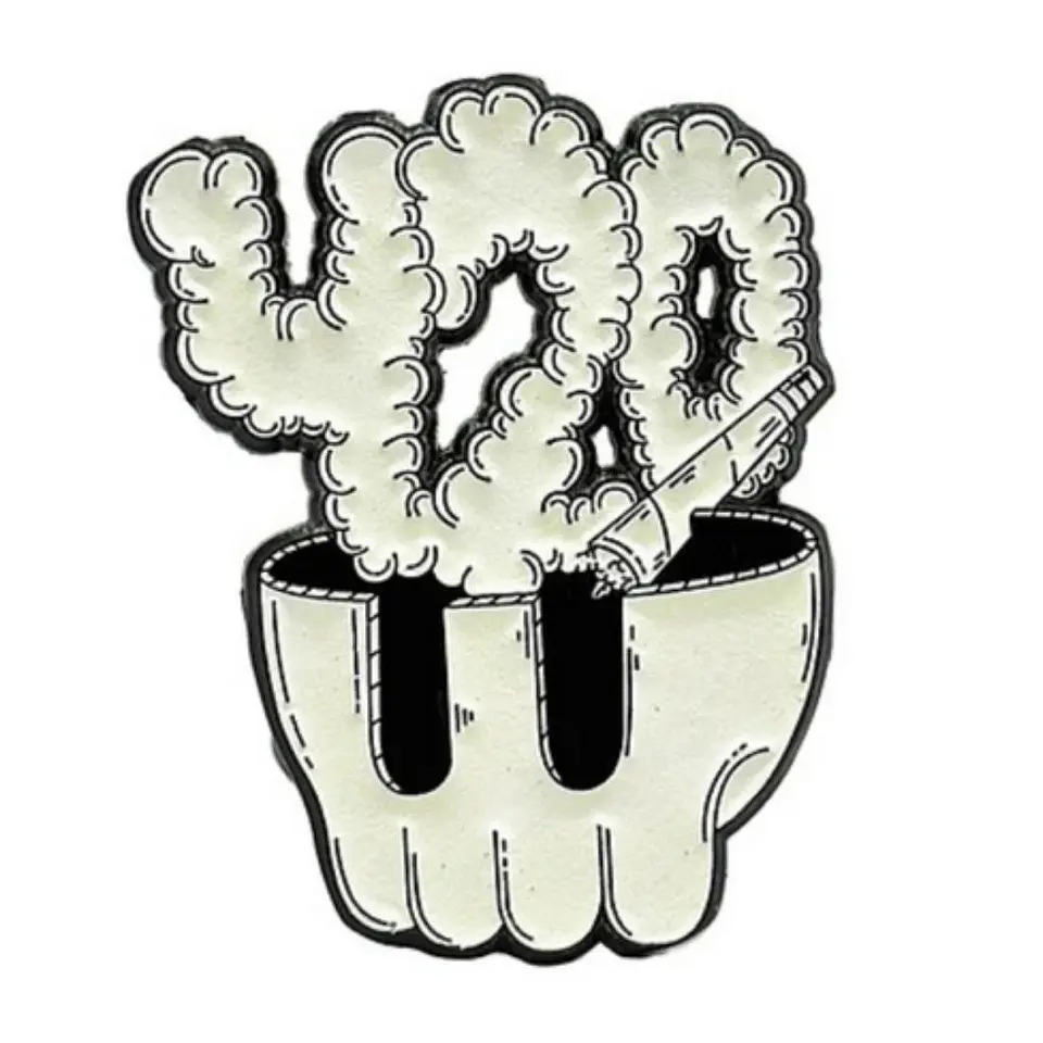 HighTrip Pin Cenicero 420 1