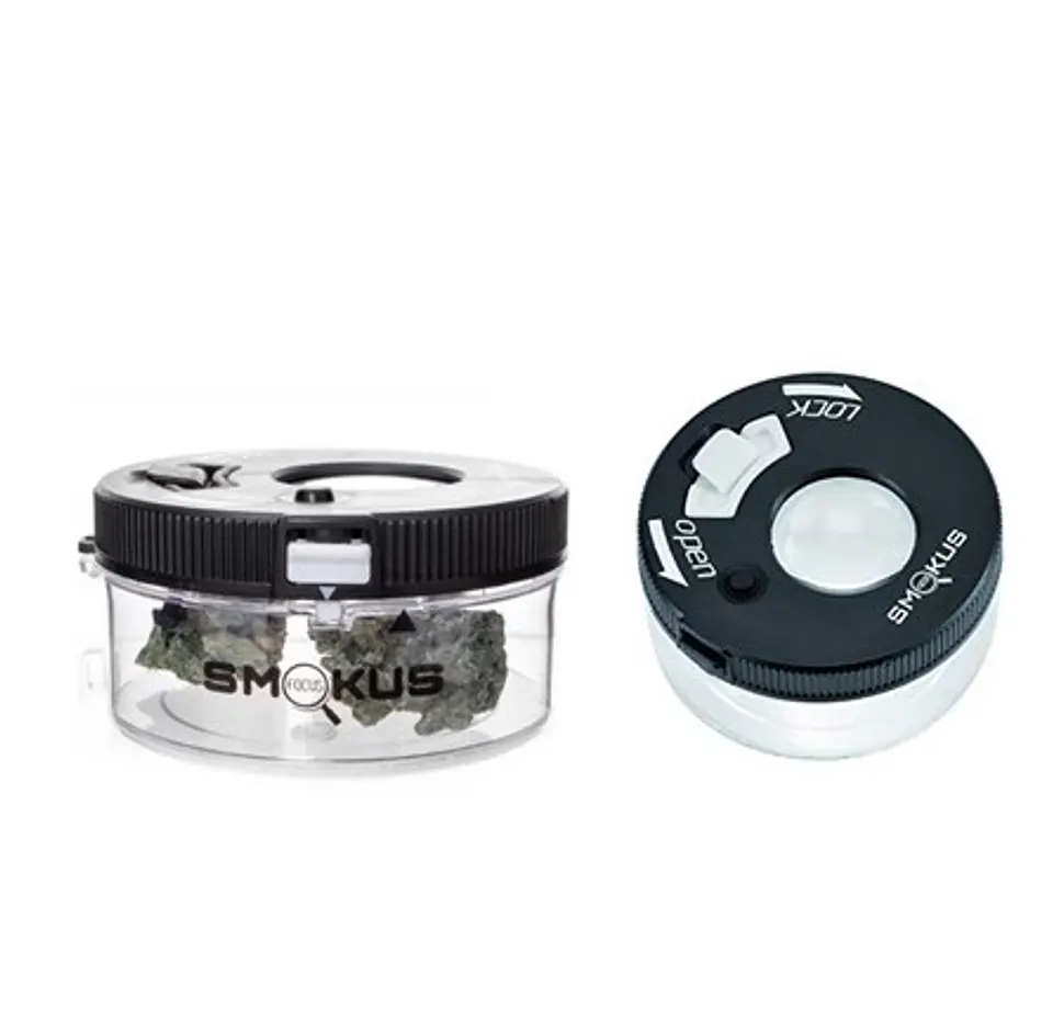 Smokus Focus Contenedor Luz + Lupa JetPack Negro 1