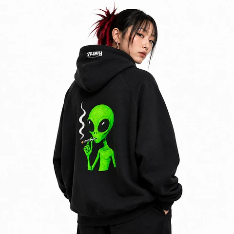 Polerón Hoodie Negro Alien En El Viaje - Fumetas x Endless