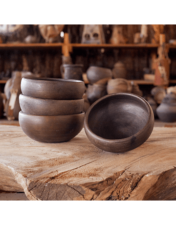 Set of 4 Small Bowls made with Marchigüe Clay