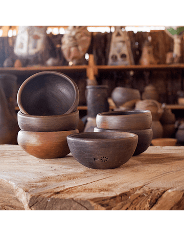 Set of 6 Medium Bowls made with Marchigüe Clay