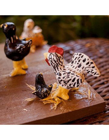 Peasant Woman and Her Chickens Lihueimo Ceramics