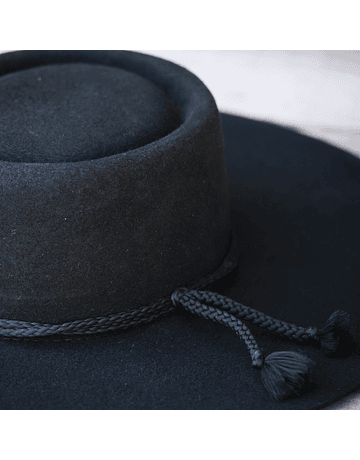 Sombrero de Paño Negro