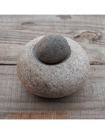 Pelequén Stone Round Mortar