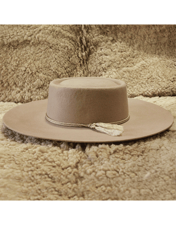 Cappello Huaso Bianco Invernale in Panno di Lana 