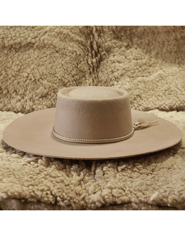 Cappello Huaso Bianco Invernale in Panno di Lana 