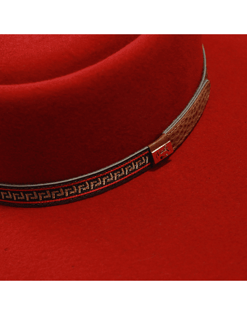 Cappello Huaso Rosso in Panno di Lana