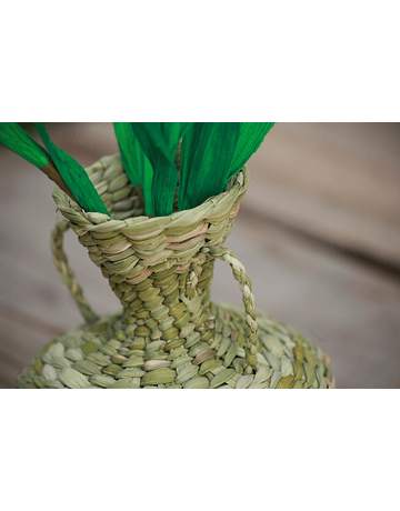 Totora Flower Jug Coinco