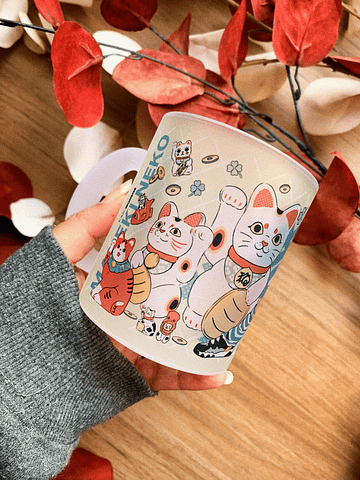 Taza Maneki Neko