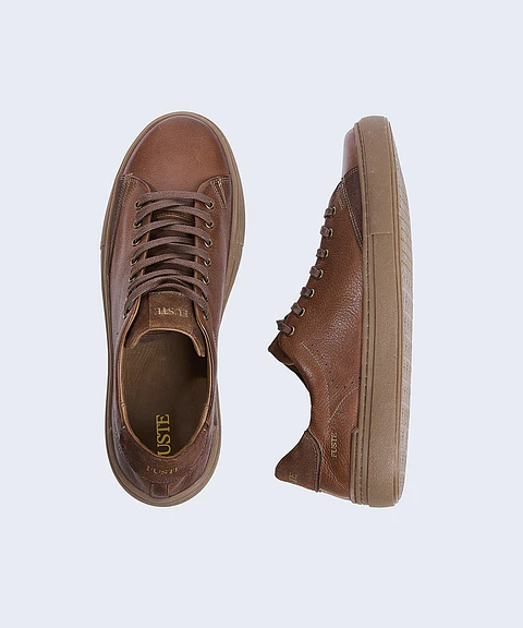 Plus One All Caramel — Zapatilla de cuero hombre, suela Gum