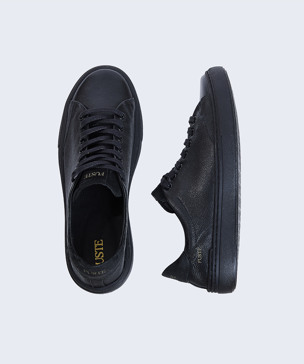Plus One All Black — Zapatilla de cuero hombre, suela black 2