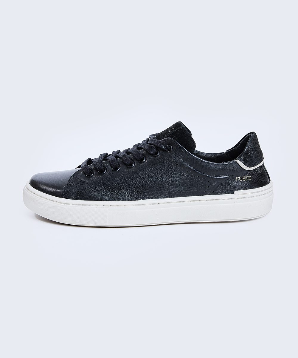 Plus One Black — Zapatilla de cuero hombre, suela off white 1